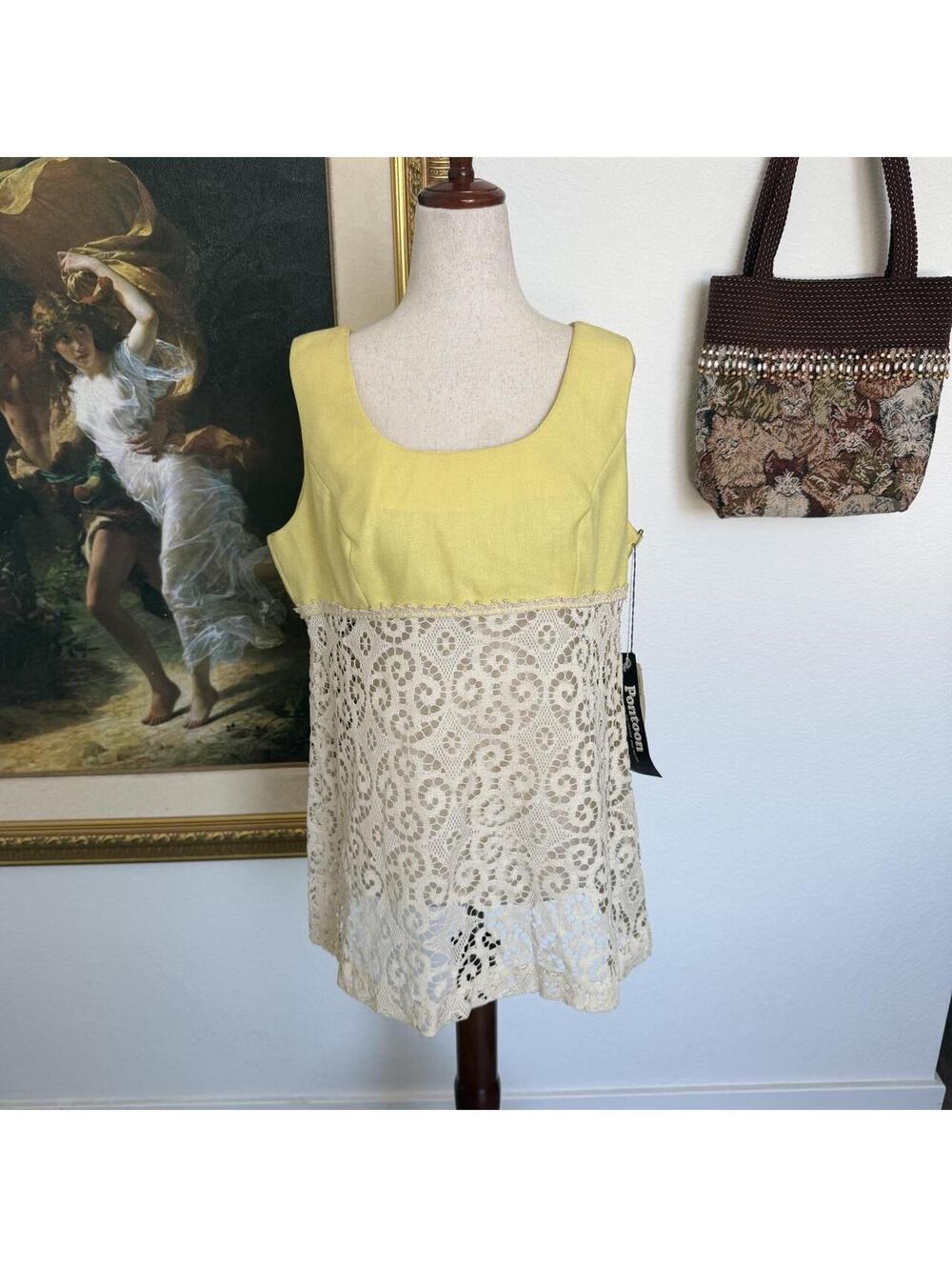 Vintage 1960s Deadstock Twiggy Styled Top